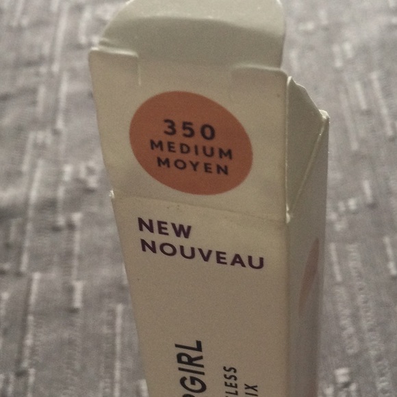 COVERGIRL Simply Ageless Instant Fix - Picture 5 of 5